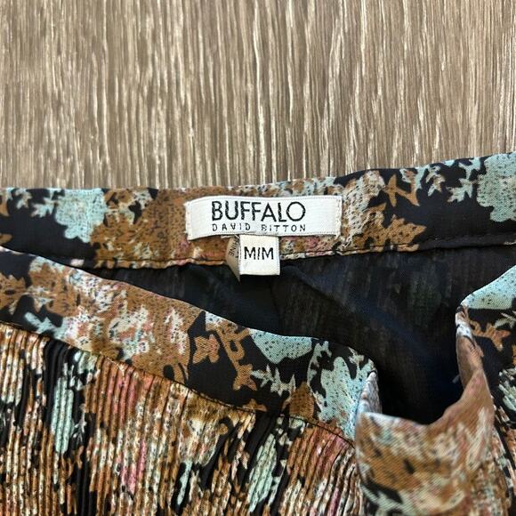 Buffalo David Bitton Lisinda Pleated Mini Skirt Sz Medium Boho Floral Print EUC - Picture 2 of 11
